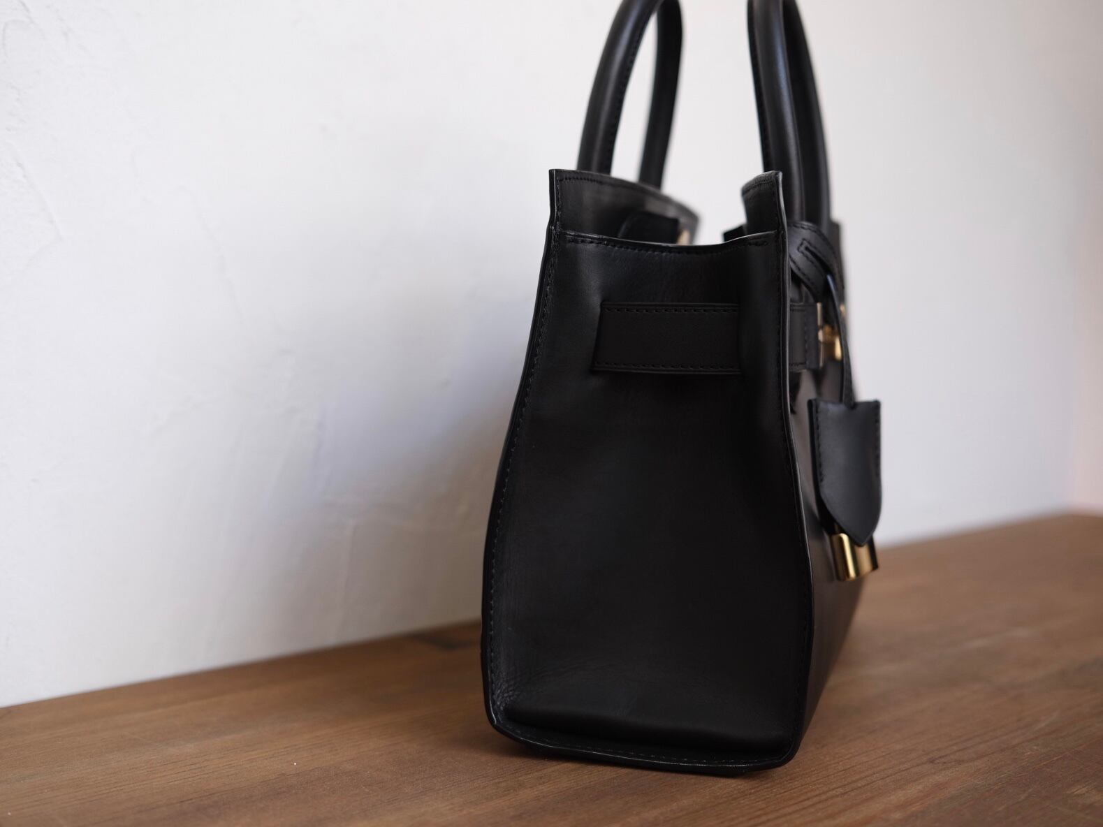 ED ROBERT JUDSON “ LAYTON MINI HAND BAG “ BLACK | Lapel ED ROBERT JUDSON “ LAYTON MINI HAND BAG “ BLACK | Lapel