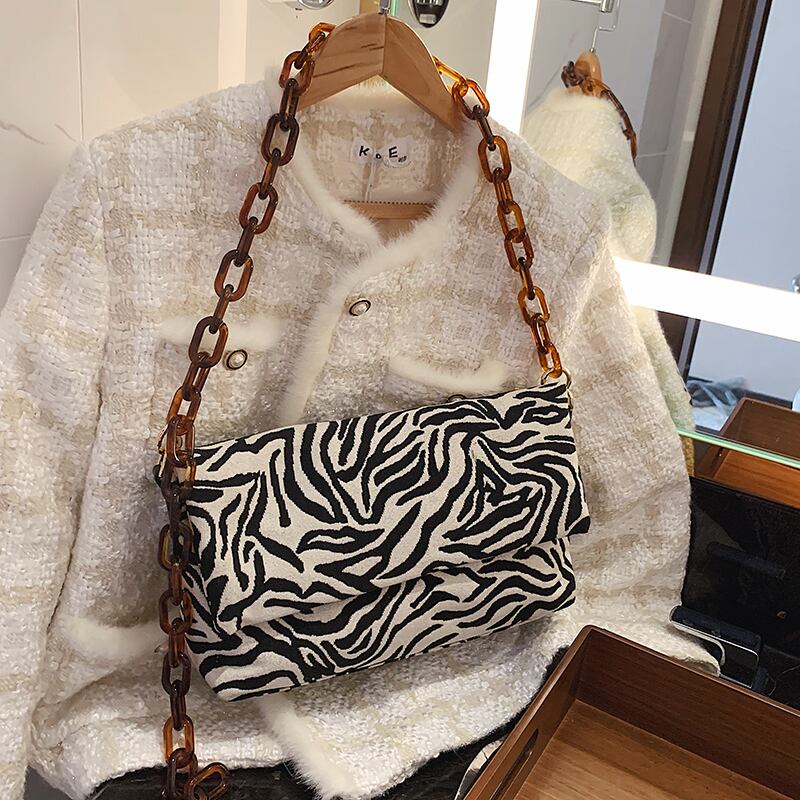 オータムウィンターチェーン 秋物 冬物 トートバッグ メッセンジャーバッグ Tiancai_Wing_Bag25341661623