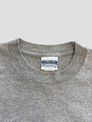 -PORN STAR- Vintage 90s M Logo Print T-shirt