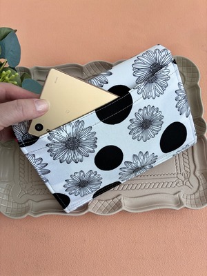 病院いくならひとまとめケース（マーガレット）