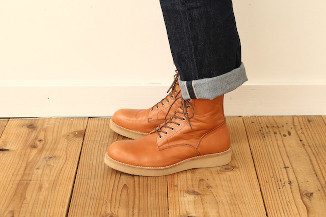 LACE UP BOOTS (WEDGE SOLE)