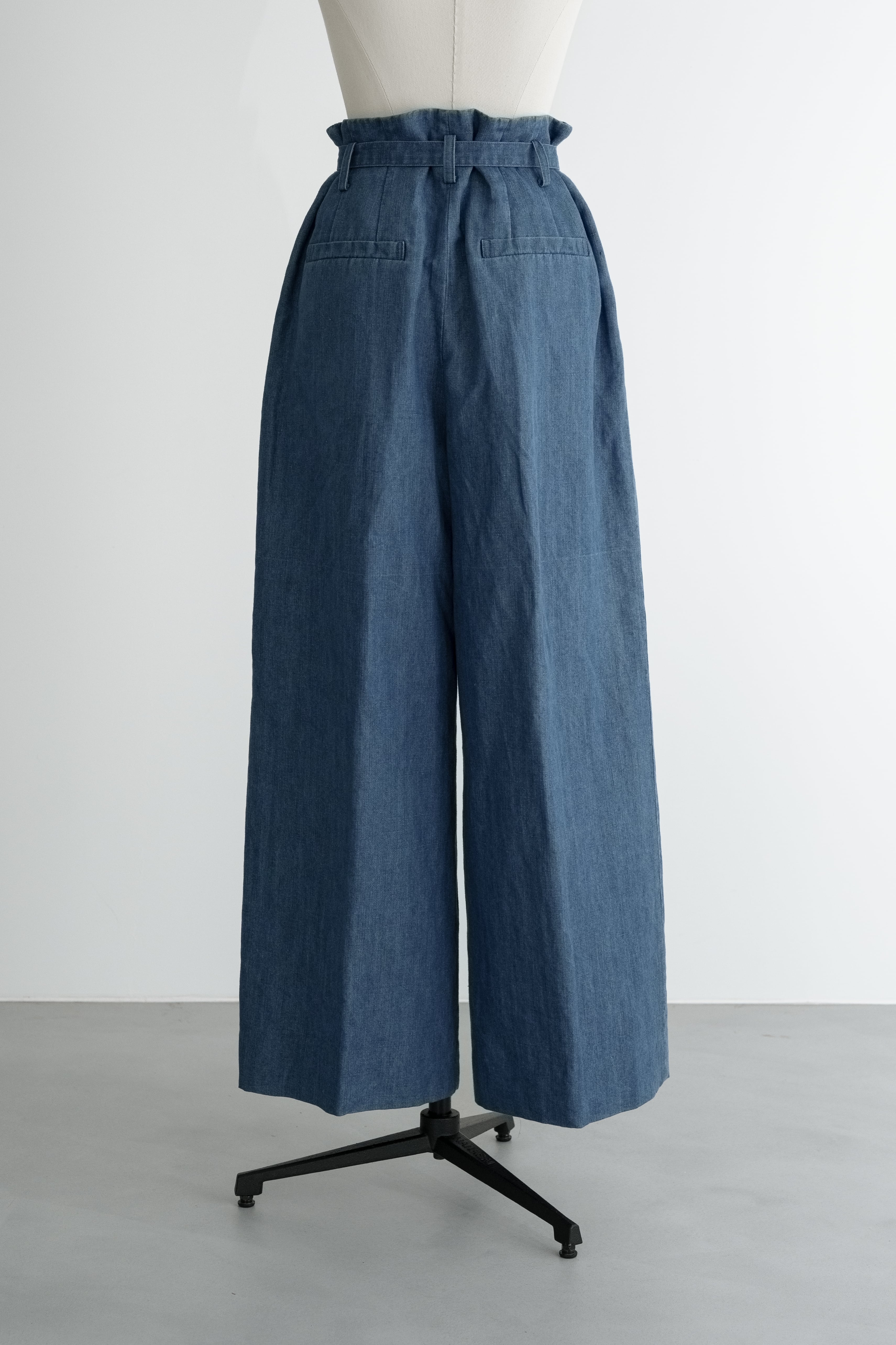 roughlow sizeless pants size2 デニム DENIM sizeless pants 4月下旬から5月上旬頃に発送 | roughlow
