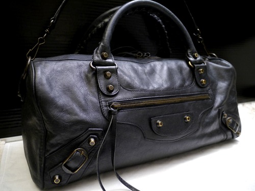 ◆BALENCIAGA バレンシアガ ザ・ツィギー 男女可 ハンドショルダー 2way ミニボストン型 レザー バッグ 黒◆ ユニセックス仕様の定番モデル