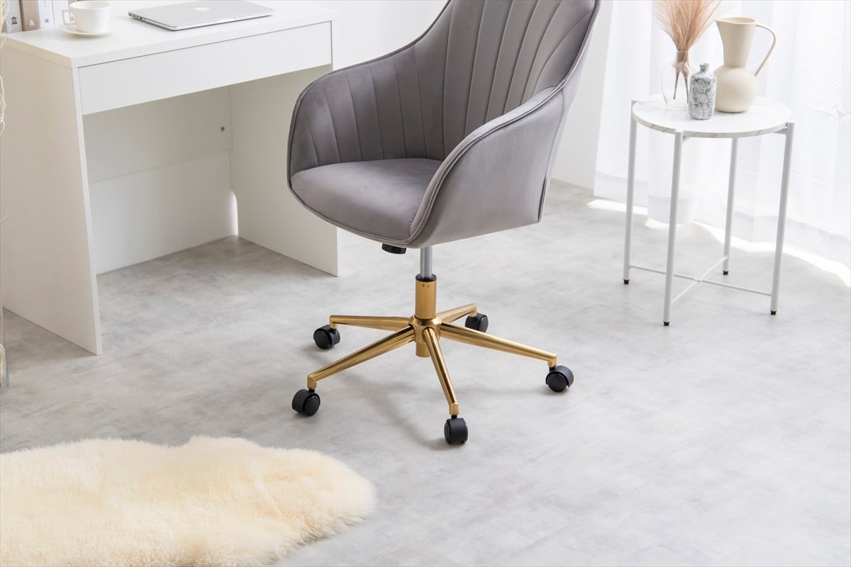 貝殻のようなシルエットが印象的なベロアデスクチェア | TKSKSHOP