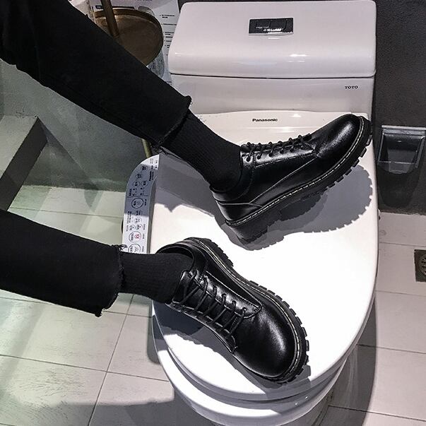 【予約販売】レザーシューズ 革靴 メンズ ローファー 厚底 艶あり 靴 ビジネス ブラック 黒 お洒落 カジュアル シック 24.5cm/25cm/25.5cm/26cm/26.5cm/27cm