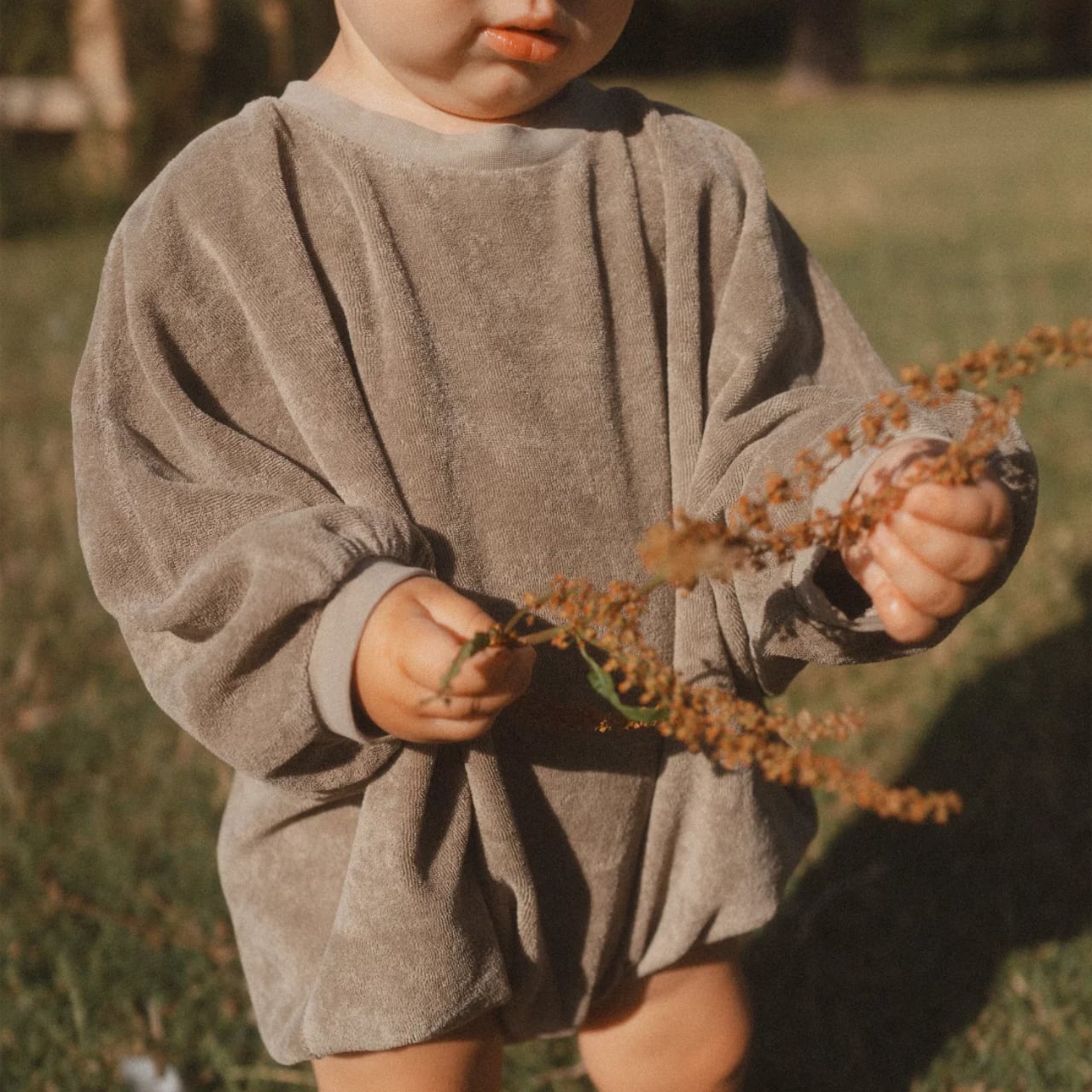EARTH THE ARCHIVE】Sweatsuit - Ecru cream | RIRIBELL