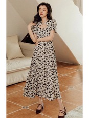 【0065】Modern Vintage Flowers Short Sleeve Dress