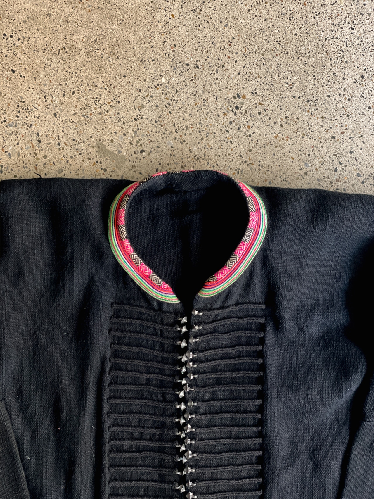 Dao tribe／ Vintage studded jacket