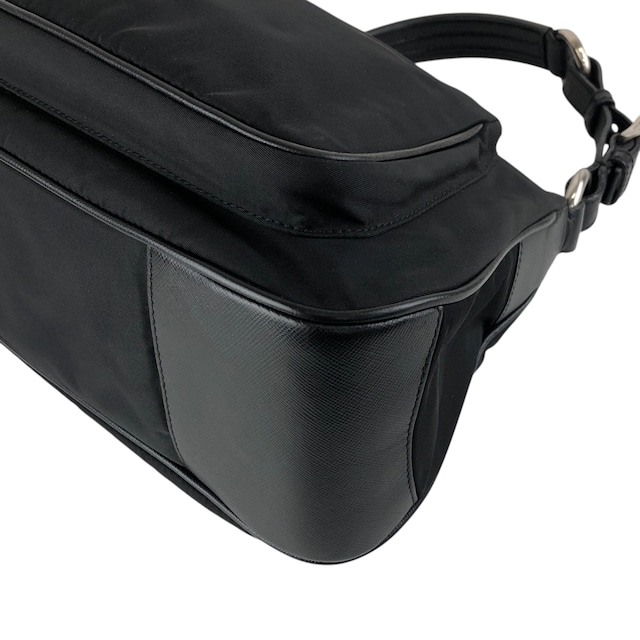 PRADA プラダ ショルダーバッグ ブラック トライアングルロゴ ナイロン レザー ホーボーバッグ vintage ヴィンテージ オールド uxyr4i