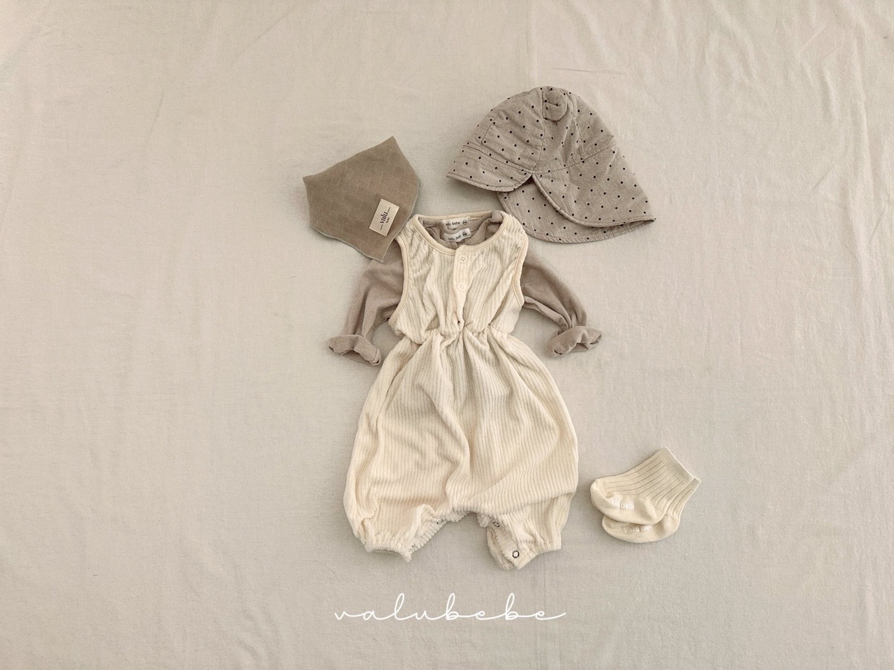【valu bebe】ソフトパイル地リブオールインワン クリーム 70〜80cm - 2