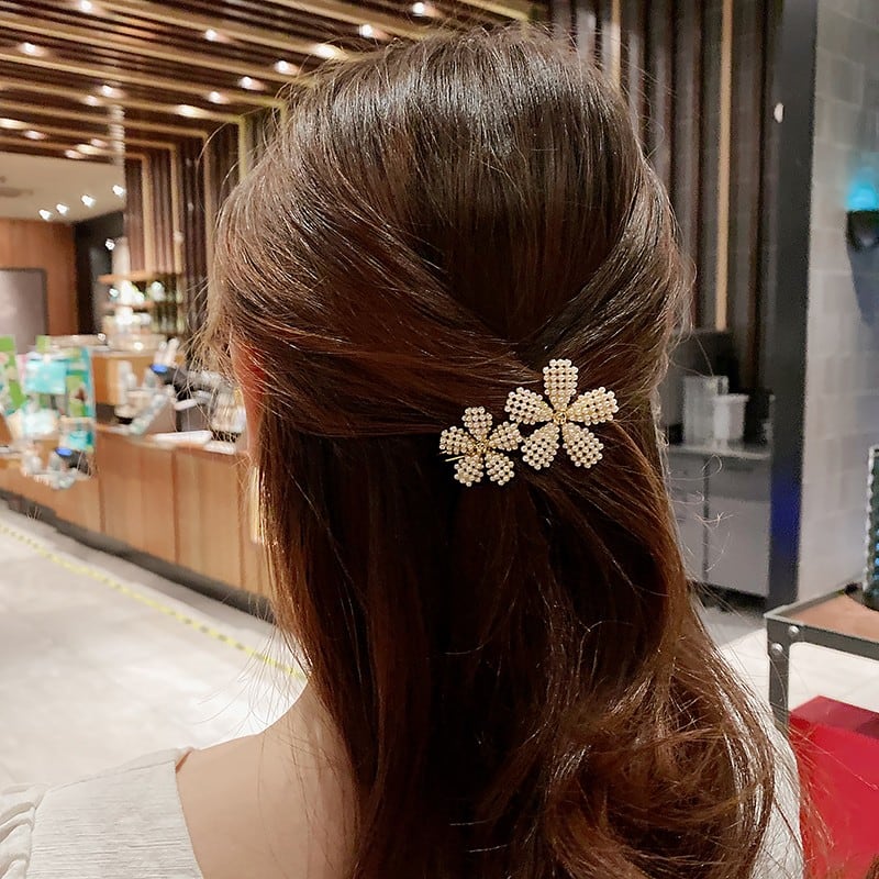 パールフラワークリップ