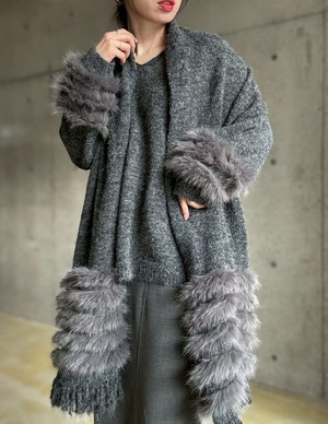 【12/24 21:00〜】ファー付きマフラー+ニットプルオーバーset【グレー】
