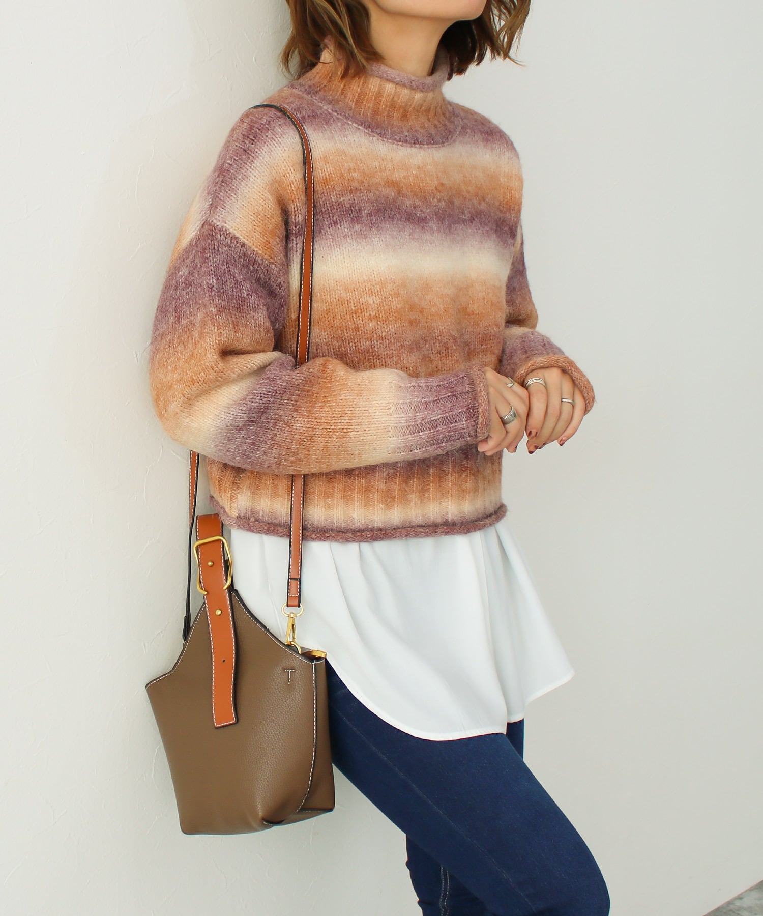 53900円　新品未使用　archivio グラデーションセーター 36 クロップド丈グラデーションニット | SocialGIRL（ソーシャルガール公式）