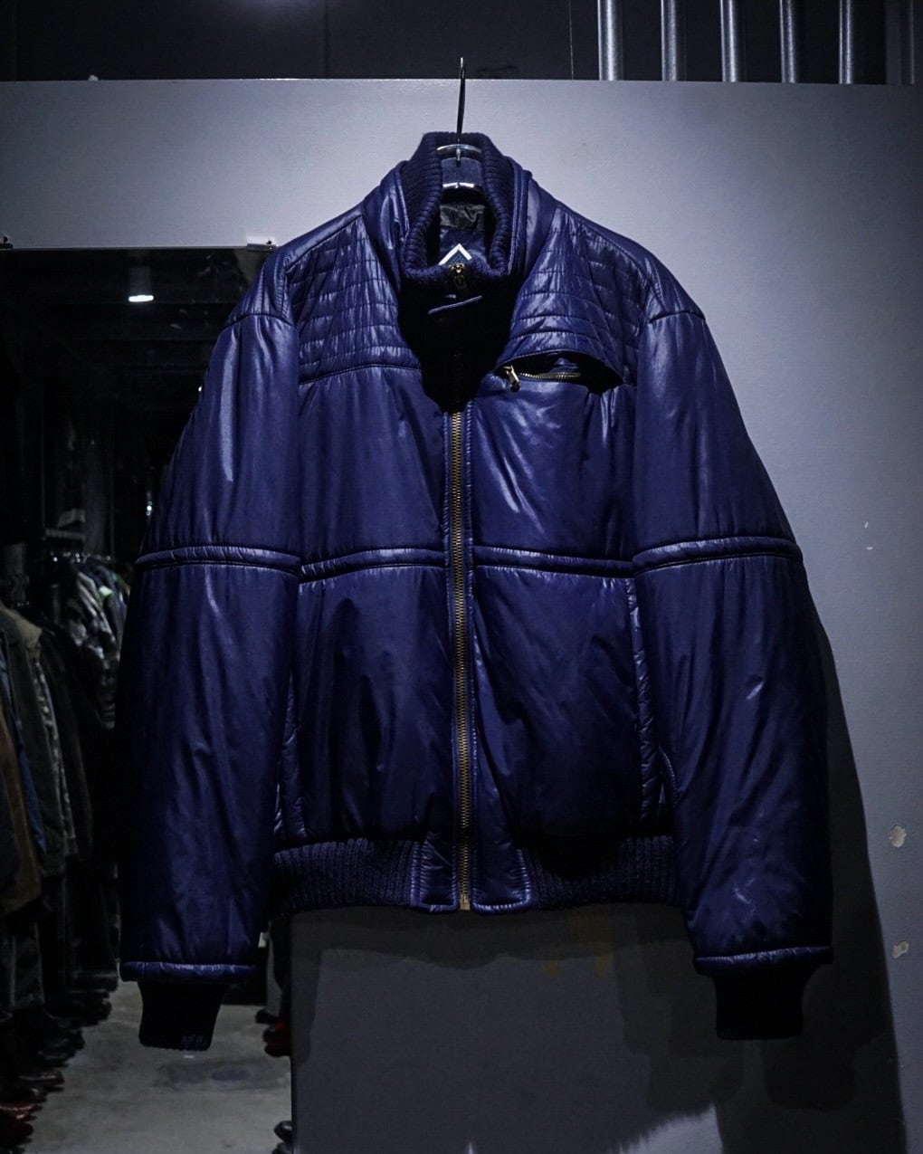 add (C) vintage】80's “adamus” Solid Blue Euro Vintage Padded