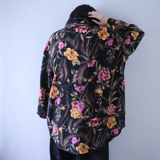 flower art pattern yoke tuck design over silhouette shirt