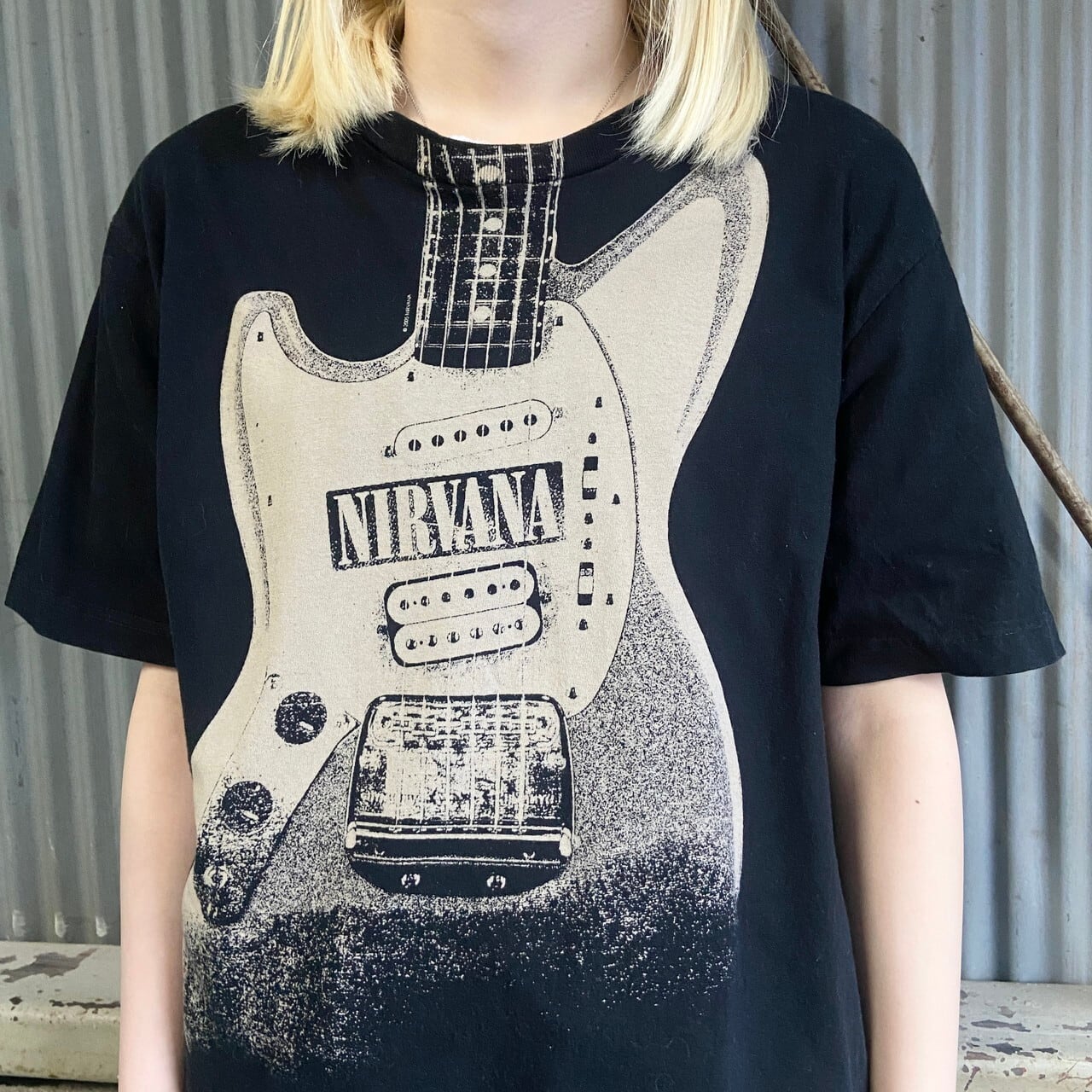 Nirvana Kurt Cobain Fender Guitar ニルヴァーナ カート・コバーン フェンダー ギター バンドTシャ メンズM相当  古着 黒 ブラック【Tシャツ】 | cave 古着屋【公式】古着通販サイト
