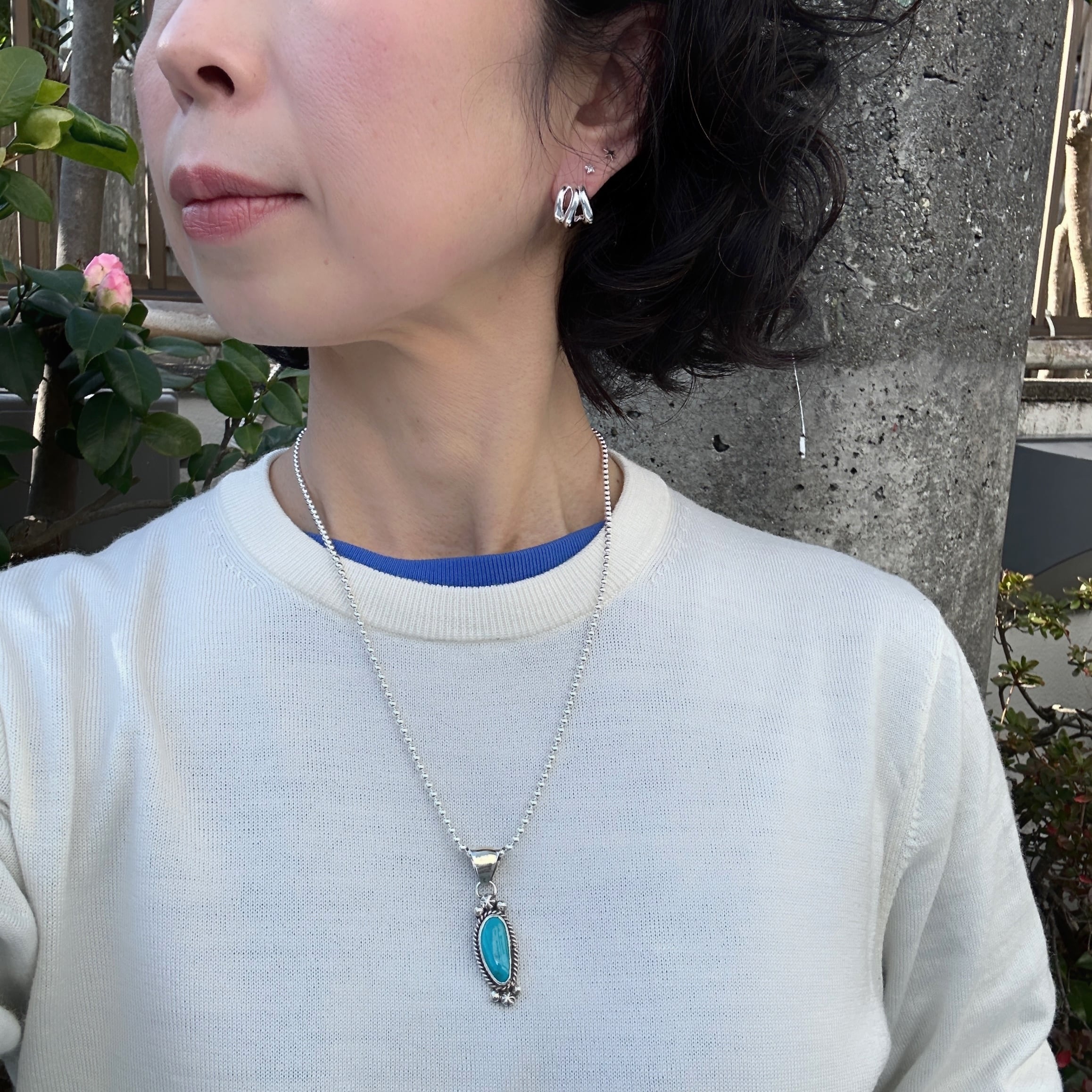 Indian Jewelry 》ROBERT MARTINEZ キングマン ターコイズ ペンダント