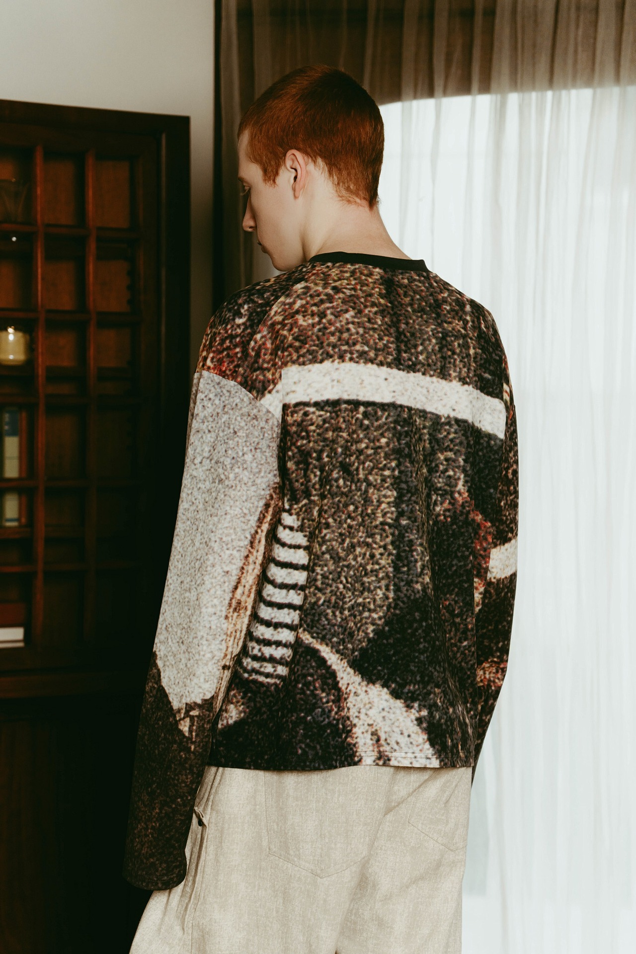 Scenery Print Long Sleeve Tee / PARIS - 8