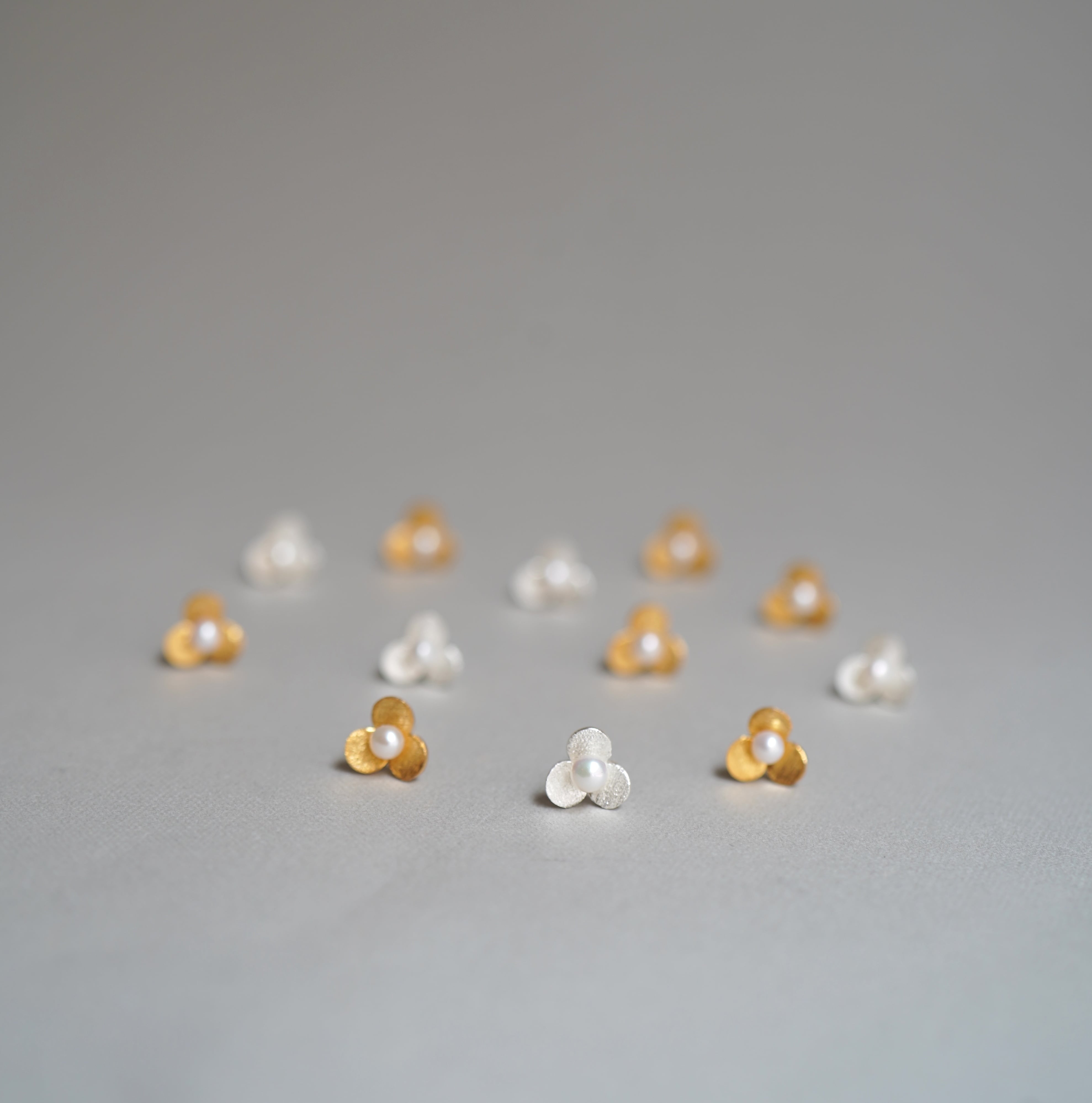 ブロッサムパールピアス / イヤリングクリップ