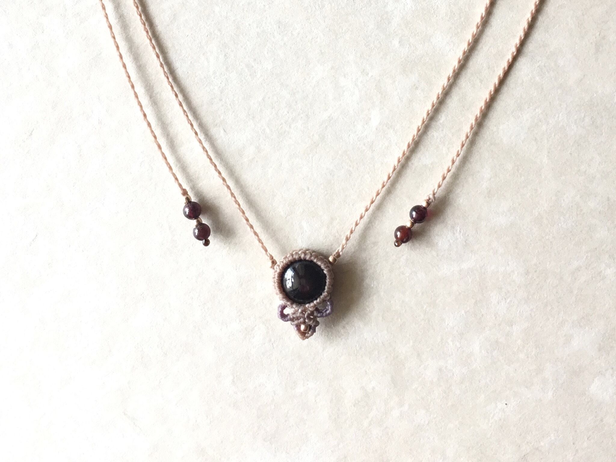 スターガーネット macramé necklace