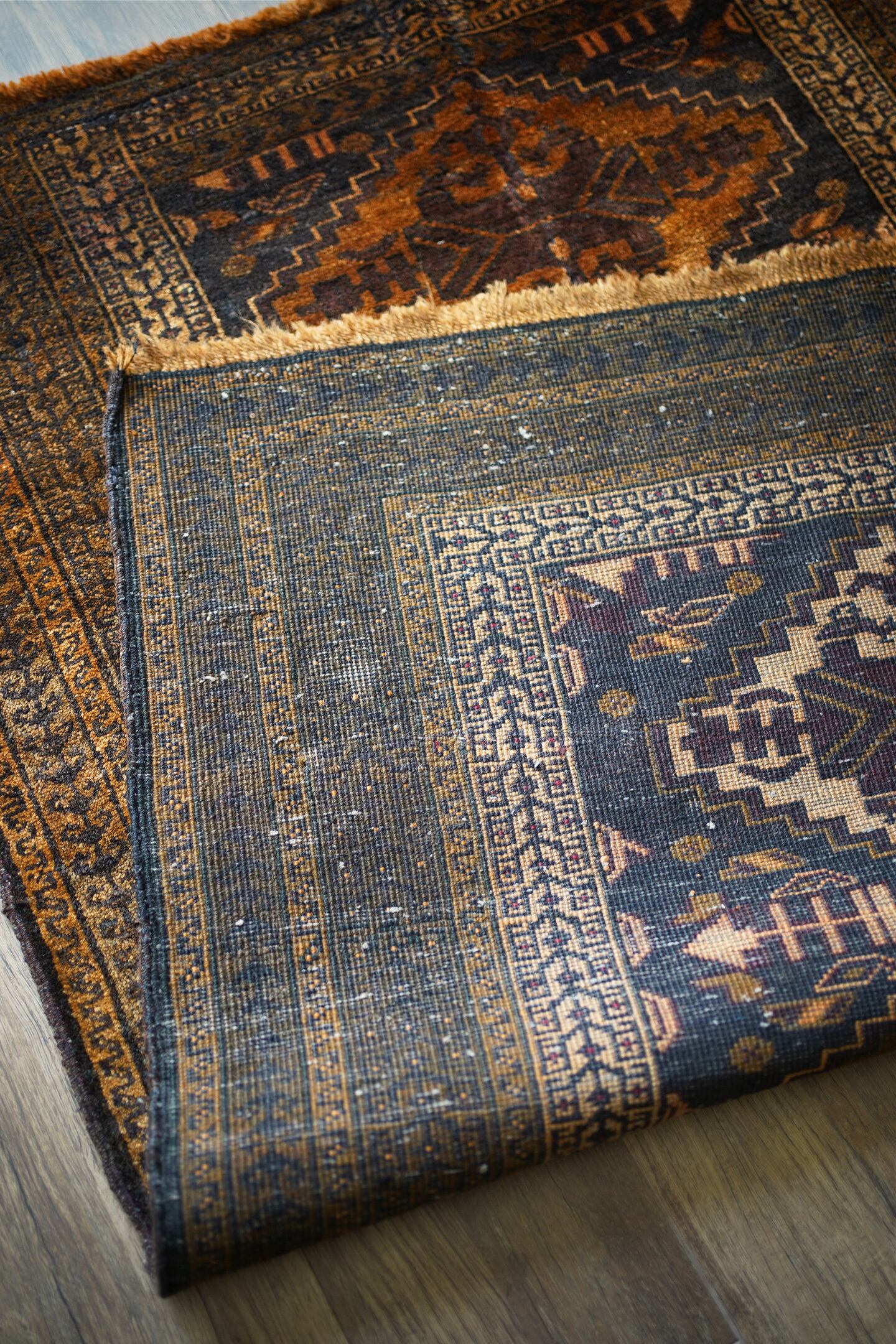 606】Vintage Afghan Baluch rug 1960's | ヴィンテージラグ専門店