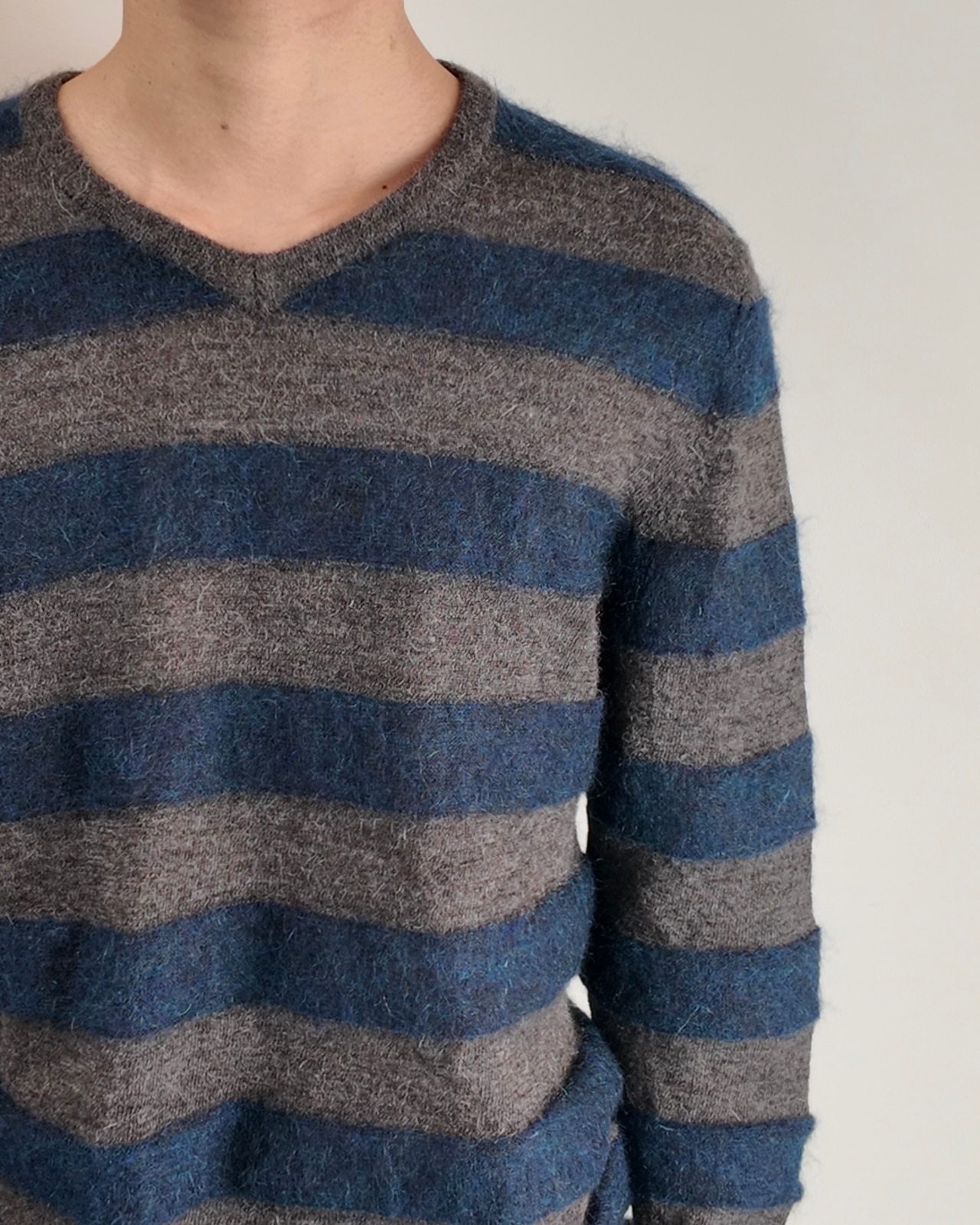 【COSTUME NATIONAL】dark tone border knit