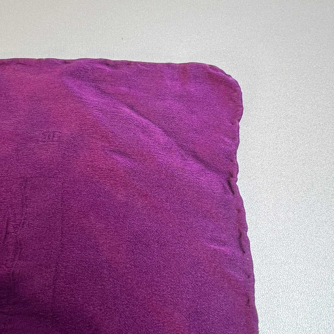 【最終処分SALE】CHANEL シャネル  タグ付き シルク スカーフ パープル A-11212