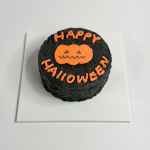 2025.HELLOWEEN CAKE