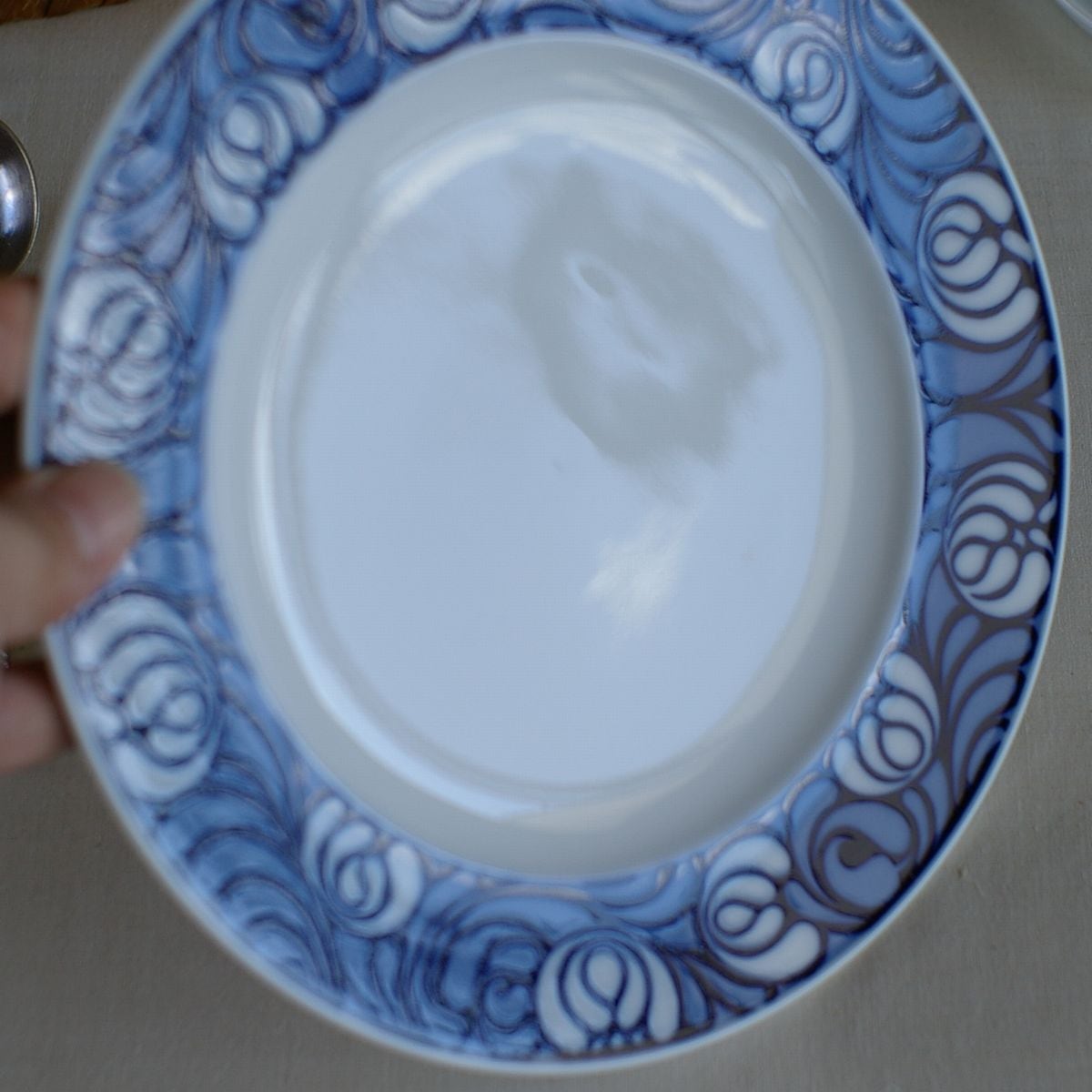 ローゼンタール 青と白のレトロな花柄 デザートプレート お皿 20cm