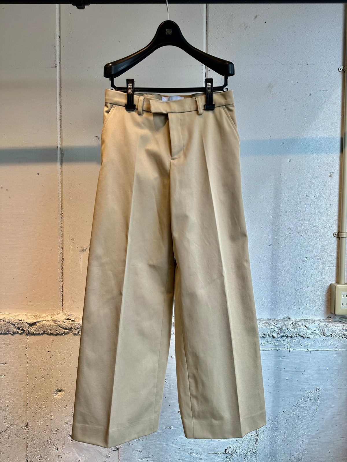 NEONSIGN Drill Wide Pants / Beige | AAR 
