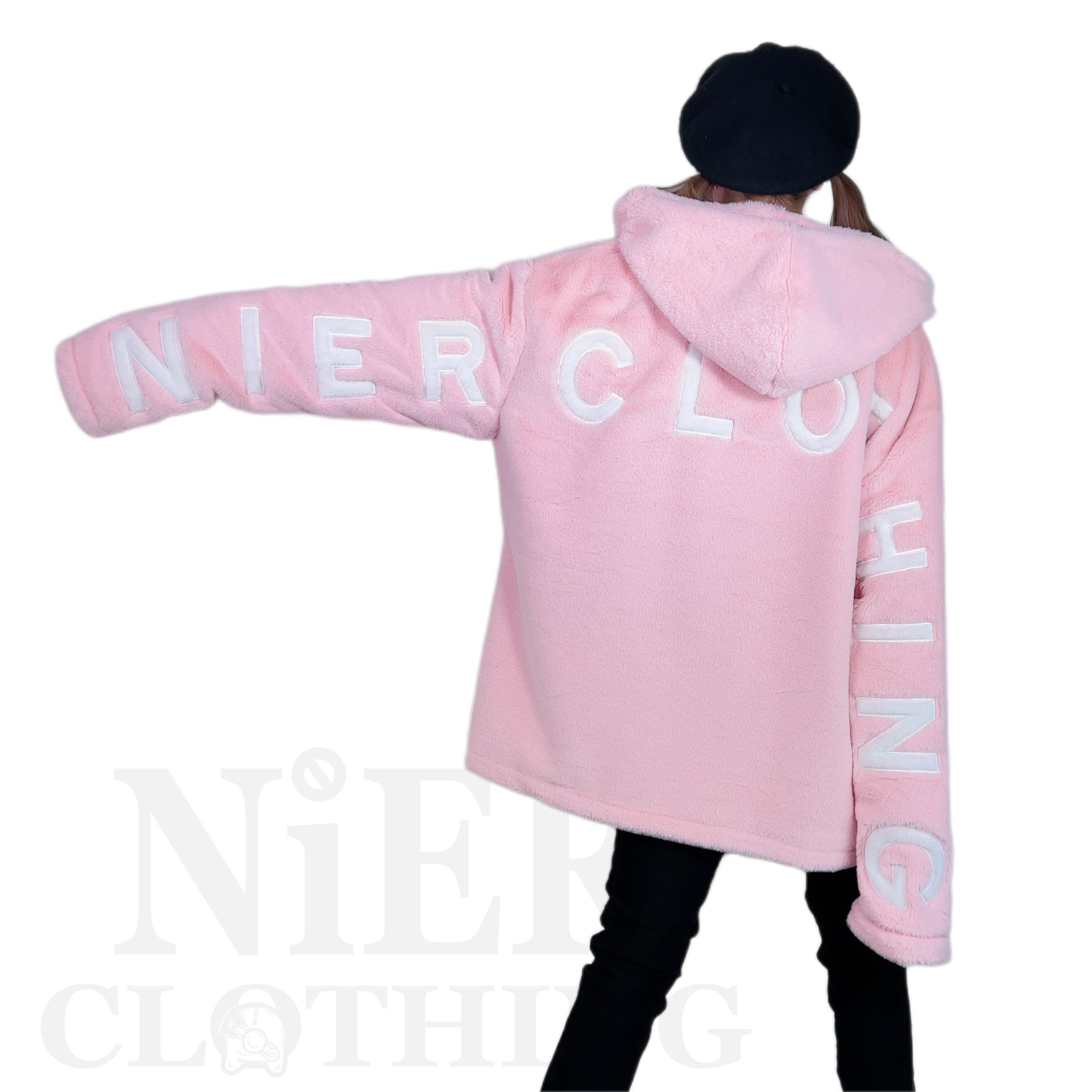 超ふわもこBACK LOGO ZIP OUTER【PINK】 | NIER CLOTHING powered by BASE