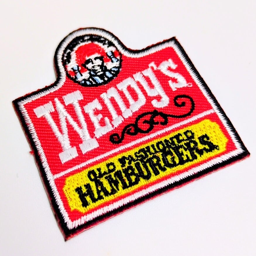 送料無料！ ☆刺繍アイロンワッペン☆【 Wendy's ( ウェンディーズ