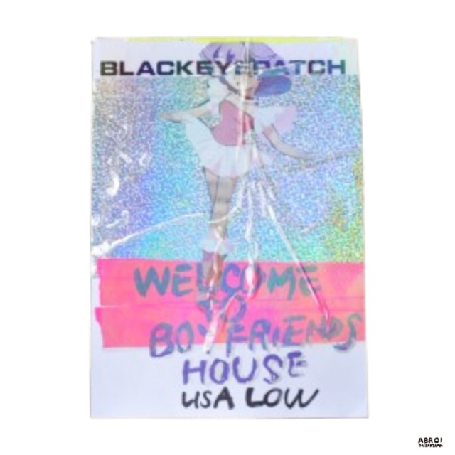 【 送料無料 】 作品「 BOY FRIENDS HOUSE - CHIHI LOW （チヒロウ）」BOY FRIENDS HOUSE  LiSA LOW  オリジナルアート 一点もの 原画・現代アート - ファン必見 アーティスト チヒロウの息づかいメッセージを感じる クリーマミモチーフ アニメ 作品 生産地 日本 作者 CHIHI LOW 2026年8月制作 鬼束ちひろ オリジナル コレクション インテリア おすすめ アブロイ ABROI