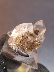 クローライト(緑泥石)in水晶  カリフォルニア産  R4-784