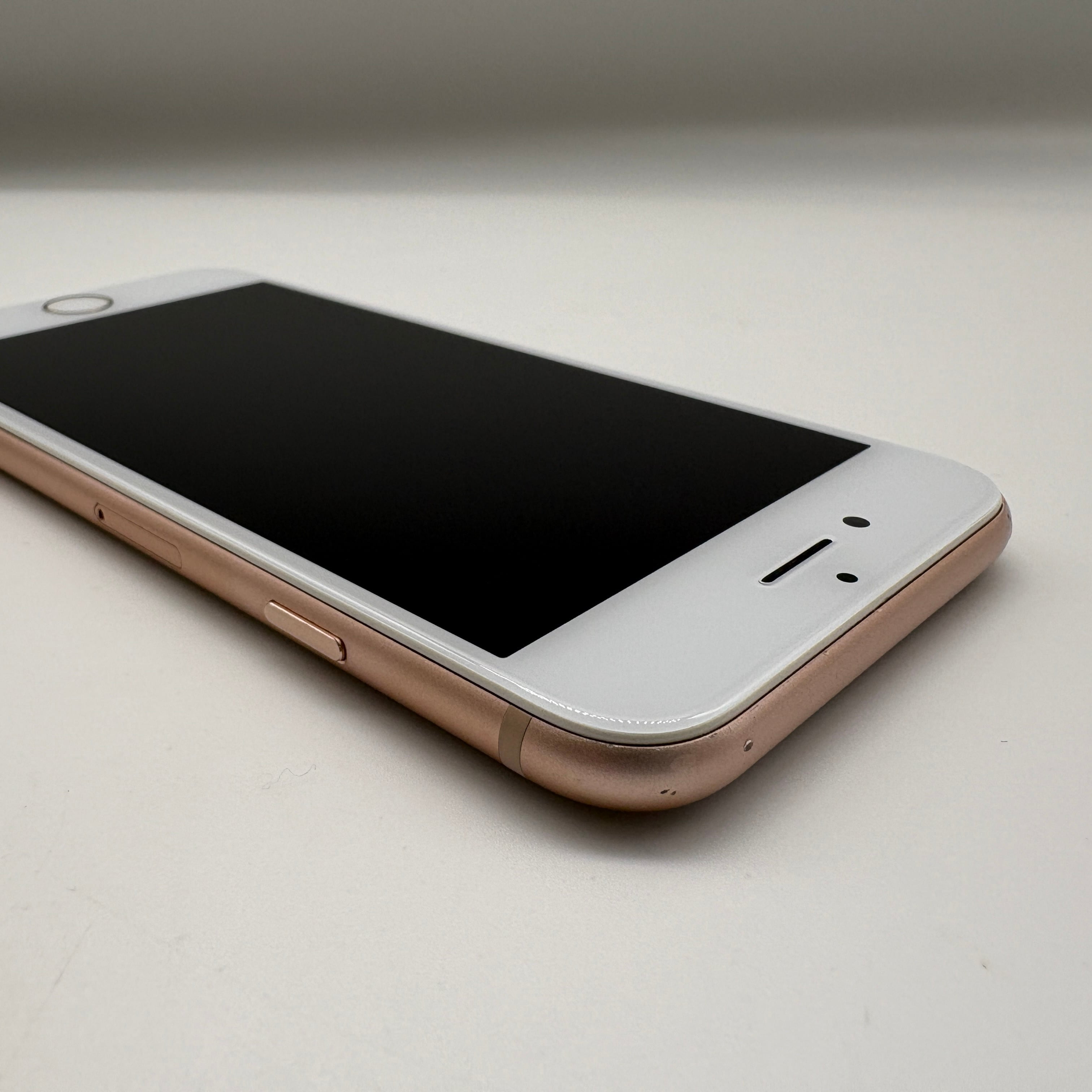 iPhone8 64GB ゴールド アイフォン本体 SIMフリー SIMロック解除済み