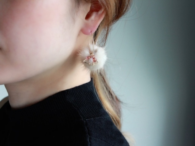 14kgf-pink topaz motif fur hoop pierced earrings