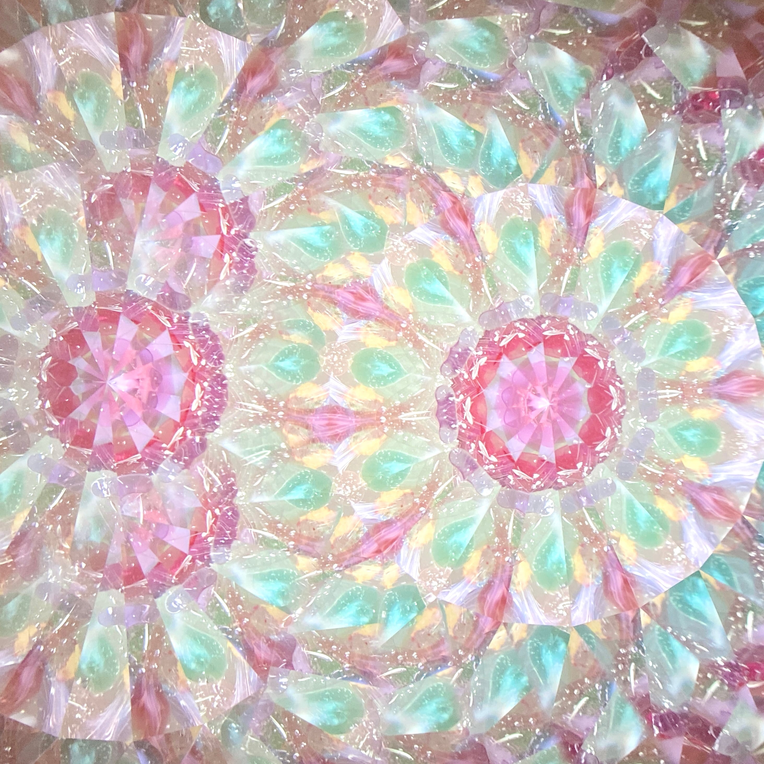 ピンクの万華鏡 グラスニーク BLOG | GlassNique（グラスニーク）/ オリジナルガラス万華鏡の制作・販売 工芸品