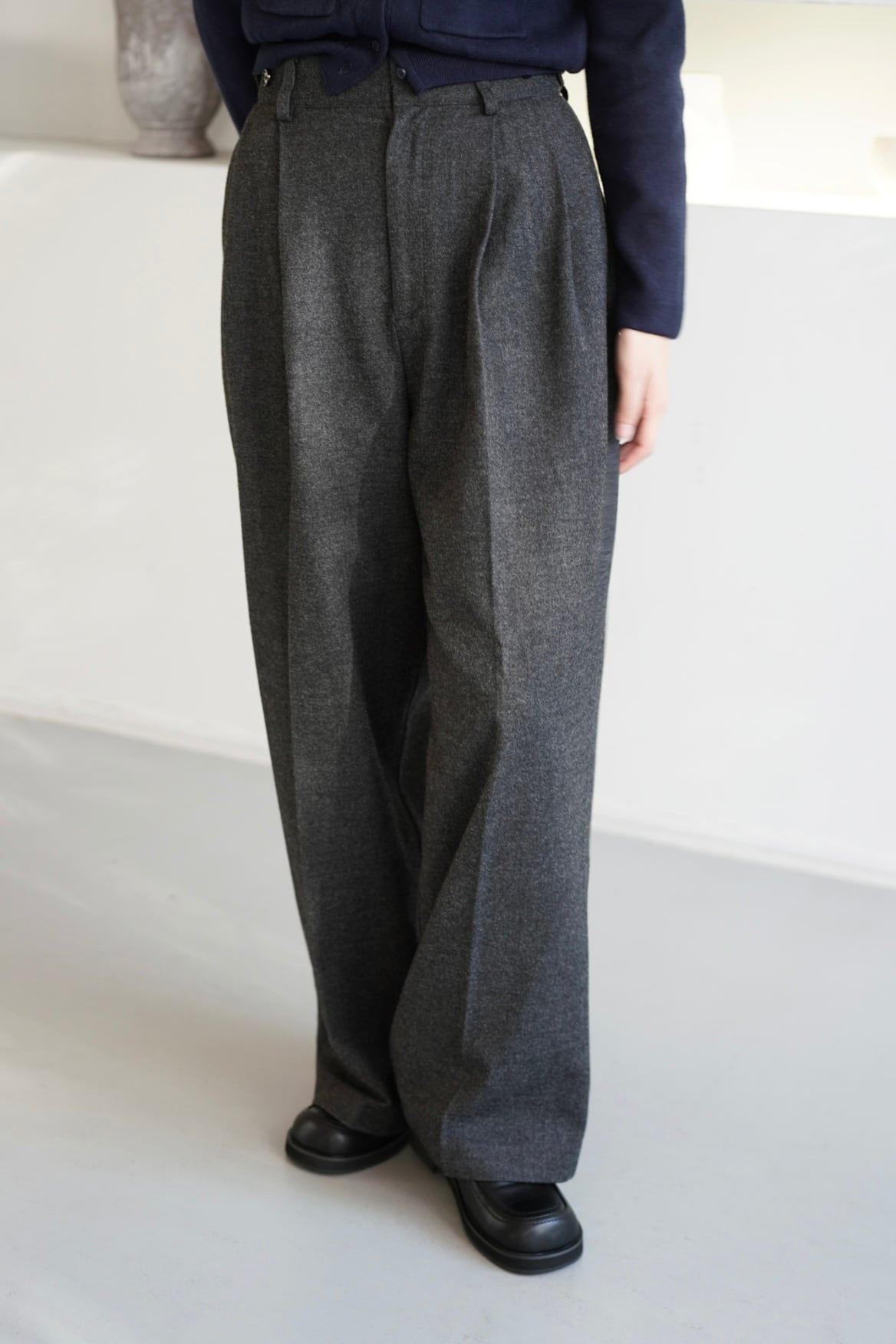 louren double tuck wide pants ダブルタックワイドパンツ Charcoal