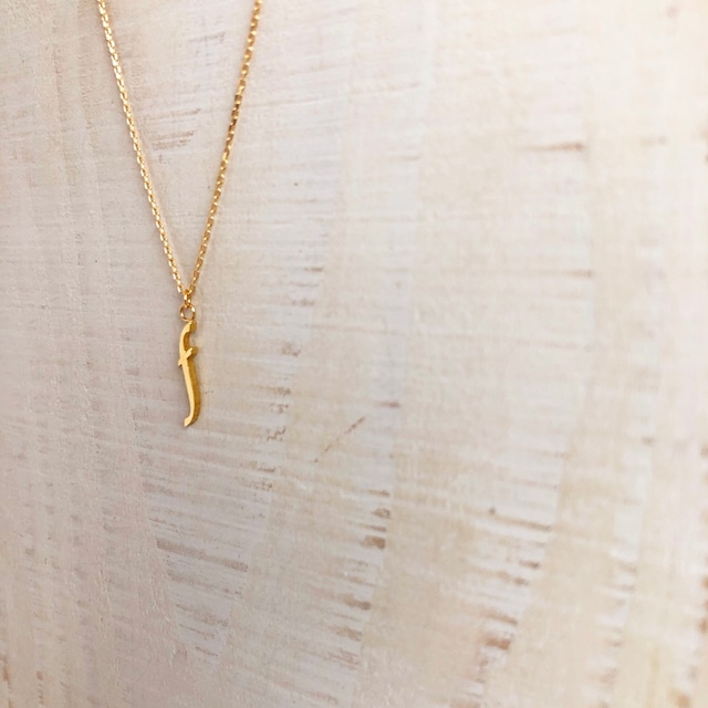 18k initial ‘f’ necklace / Belleza by n