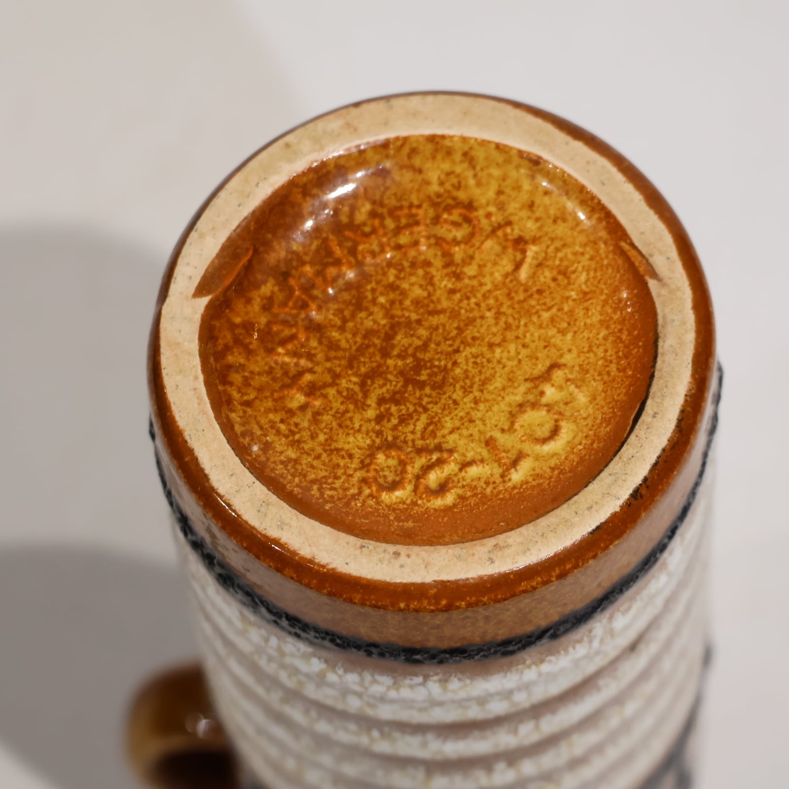 Scheurich-- 20.4cm | Fat Lava & German Art Pottery