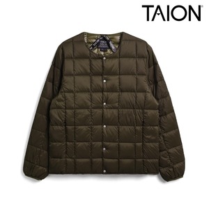 TAION タイオン ベーシック クルーネックボタン インナーダウンジャケット メンズ 800FP ダウン95% 軽量 防寒 保温 収納袋 コンパクト TAION-104 ダークチョコ
