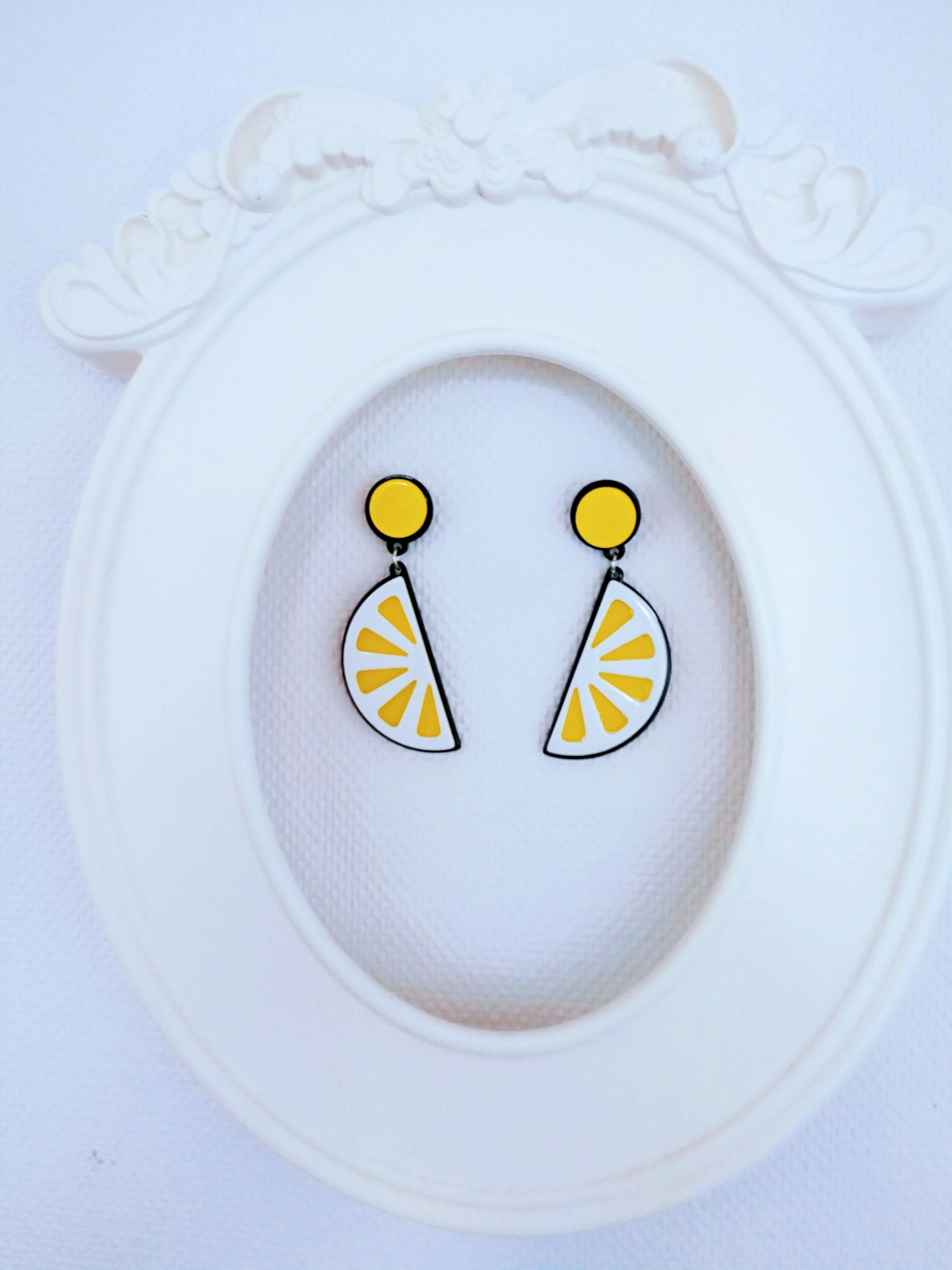 レモン ピアス フルーツピアス ネオンイエロー 蛍光 フルーツ 春夏アクセサリー 果物 レモン フルーツモチーフ