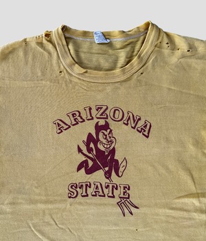 -Russell Athletic- Vintage 70s XL Print T-shirt made in USA