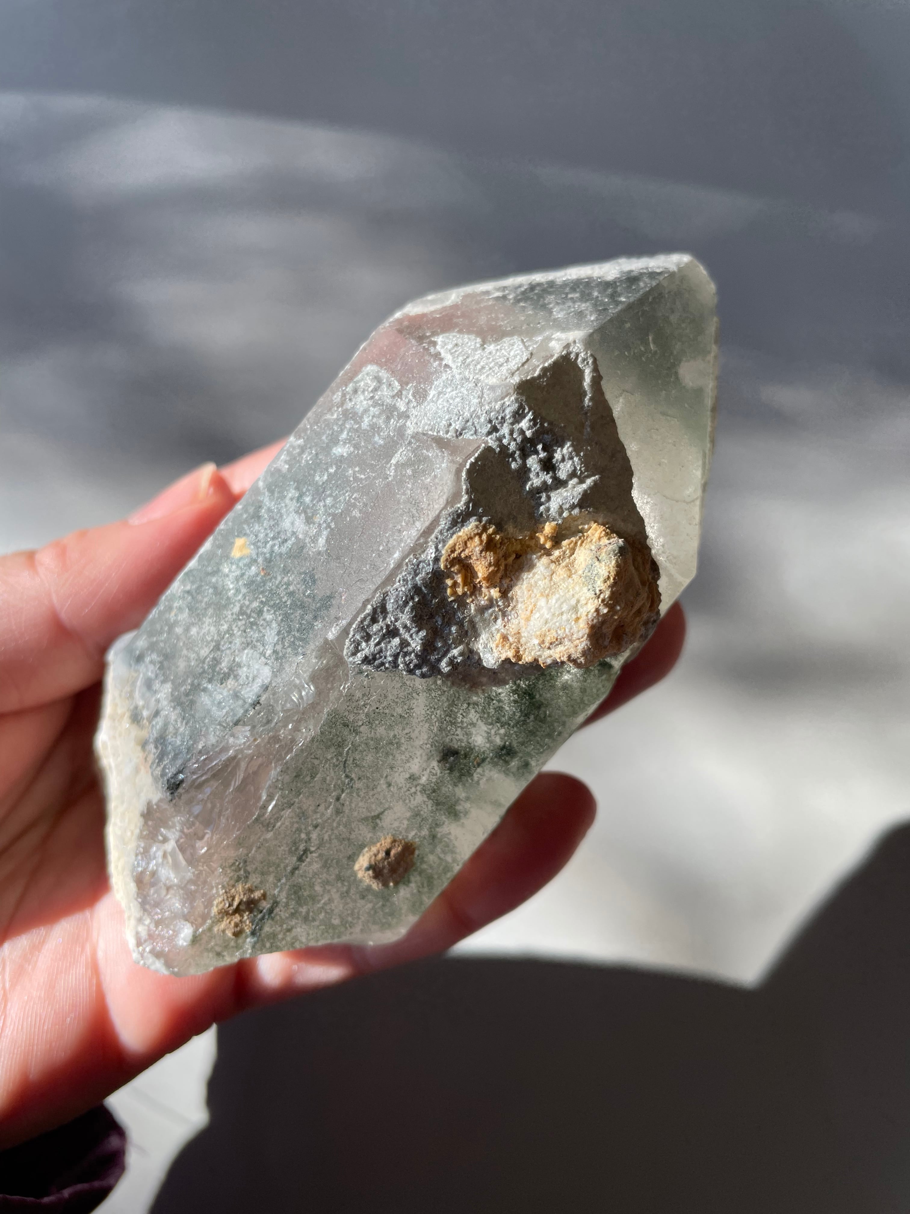 パキスタン　ギルギッド　スカルドゥ　パルディスタンス州産　エピドート共生クォーツ　DT　長石