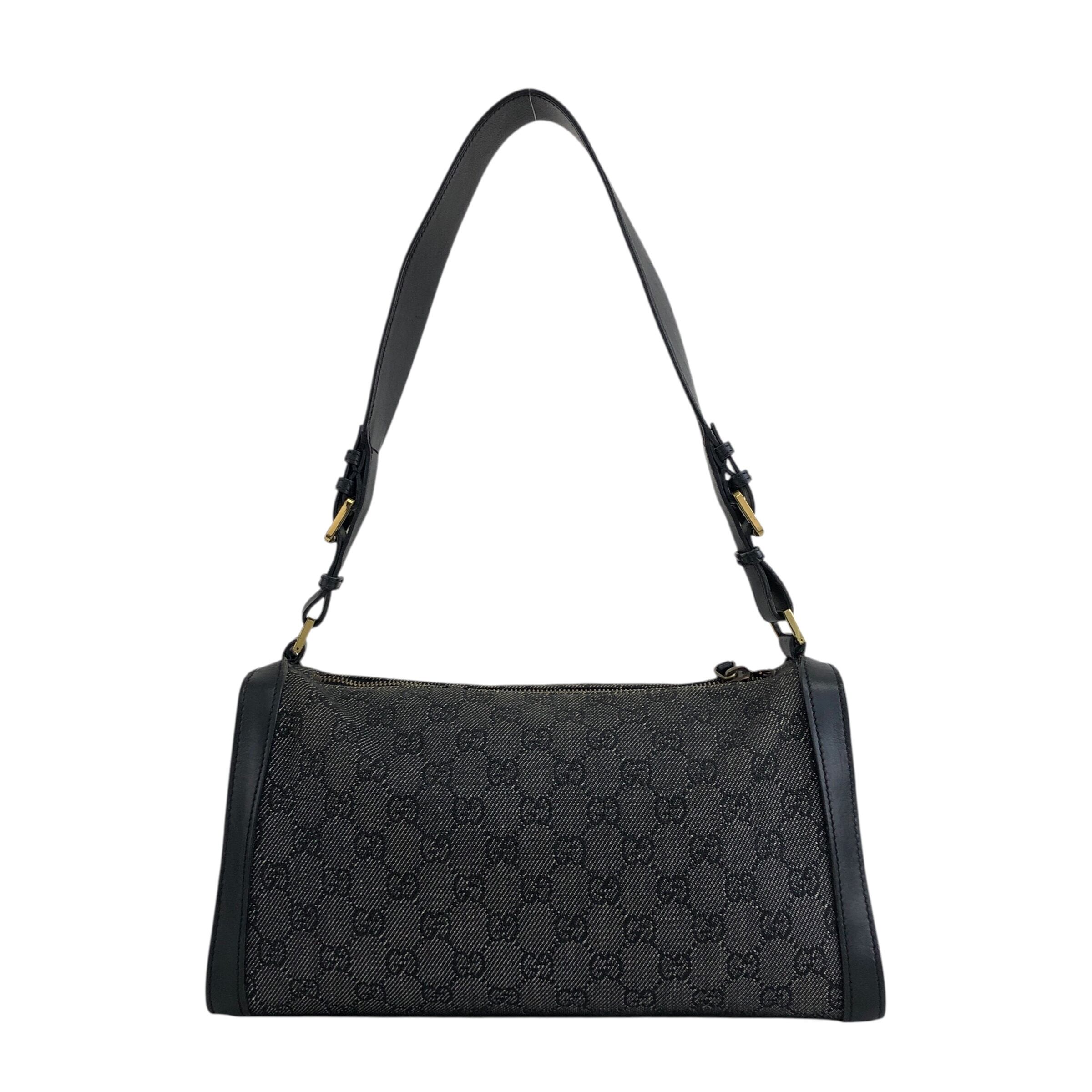 GUCCI グッチ ショルダーバッグ ブラック ロゴチャーム キャンバス