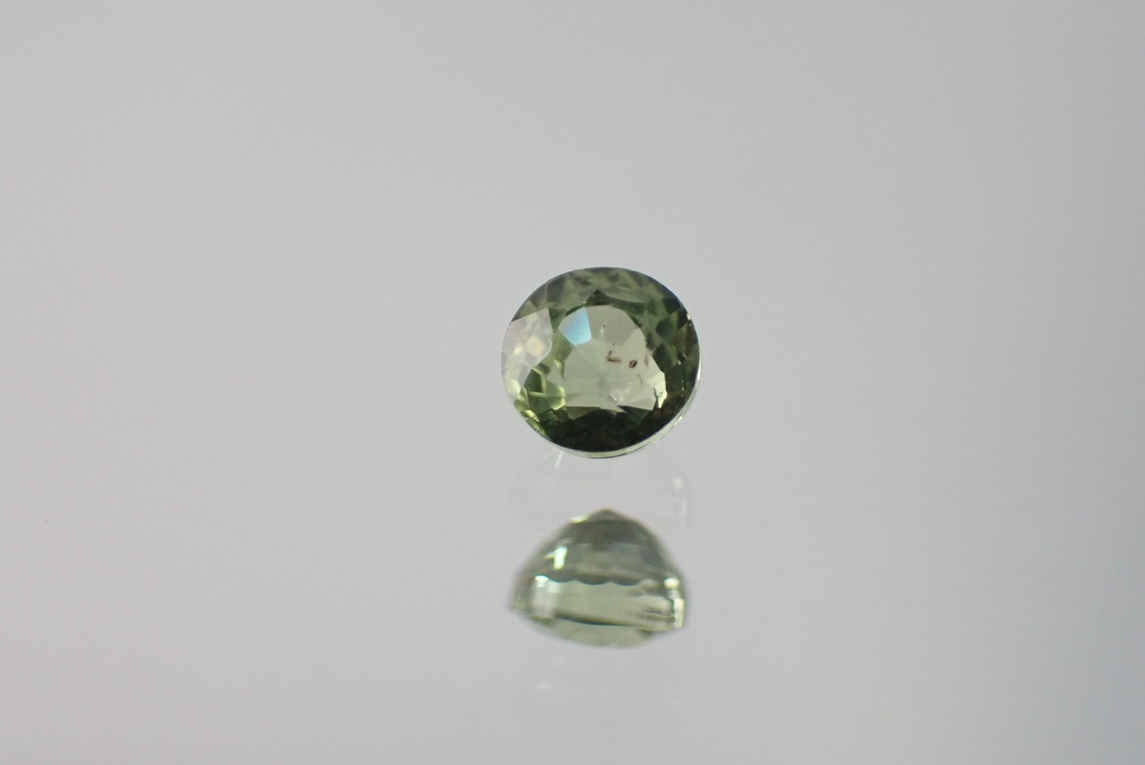 グリーンサファイア　0.43ct　[C1‐243]