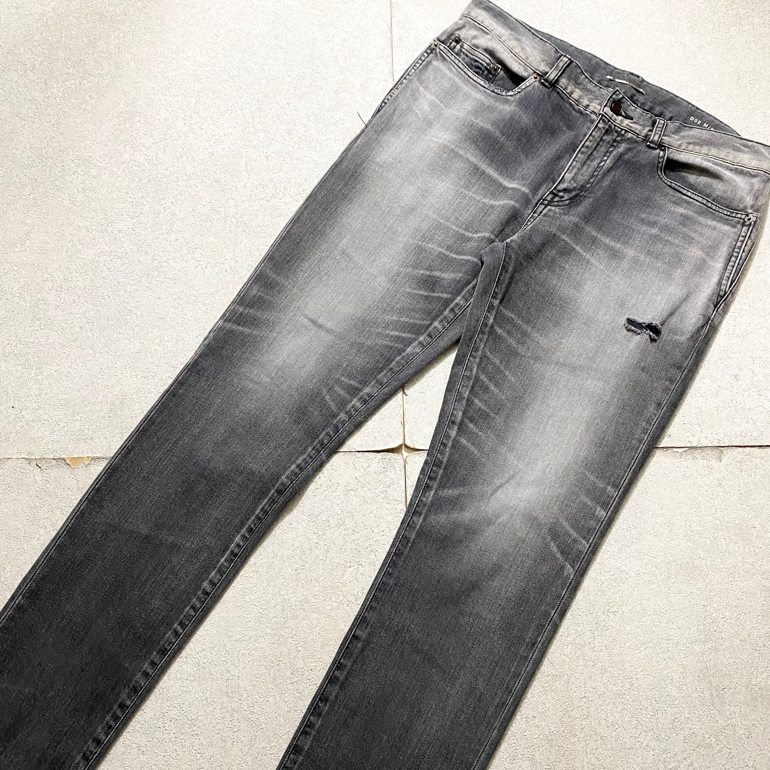 SAINT LAURENT PARIS fade black denim skinny pants | NOIR ONLINE