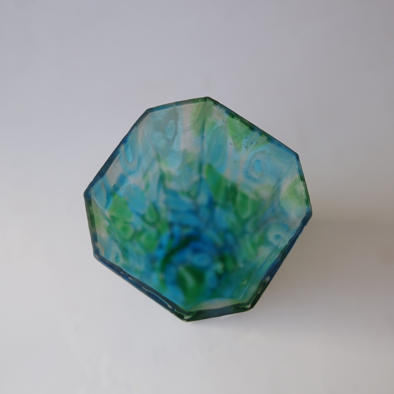 マーブルガラスの花瓶