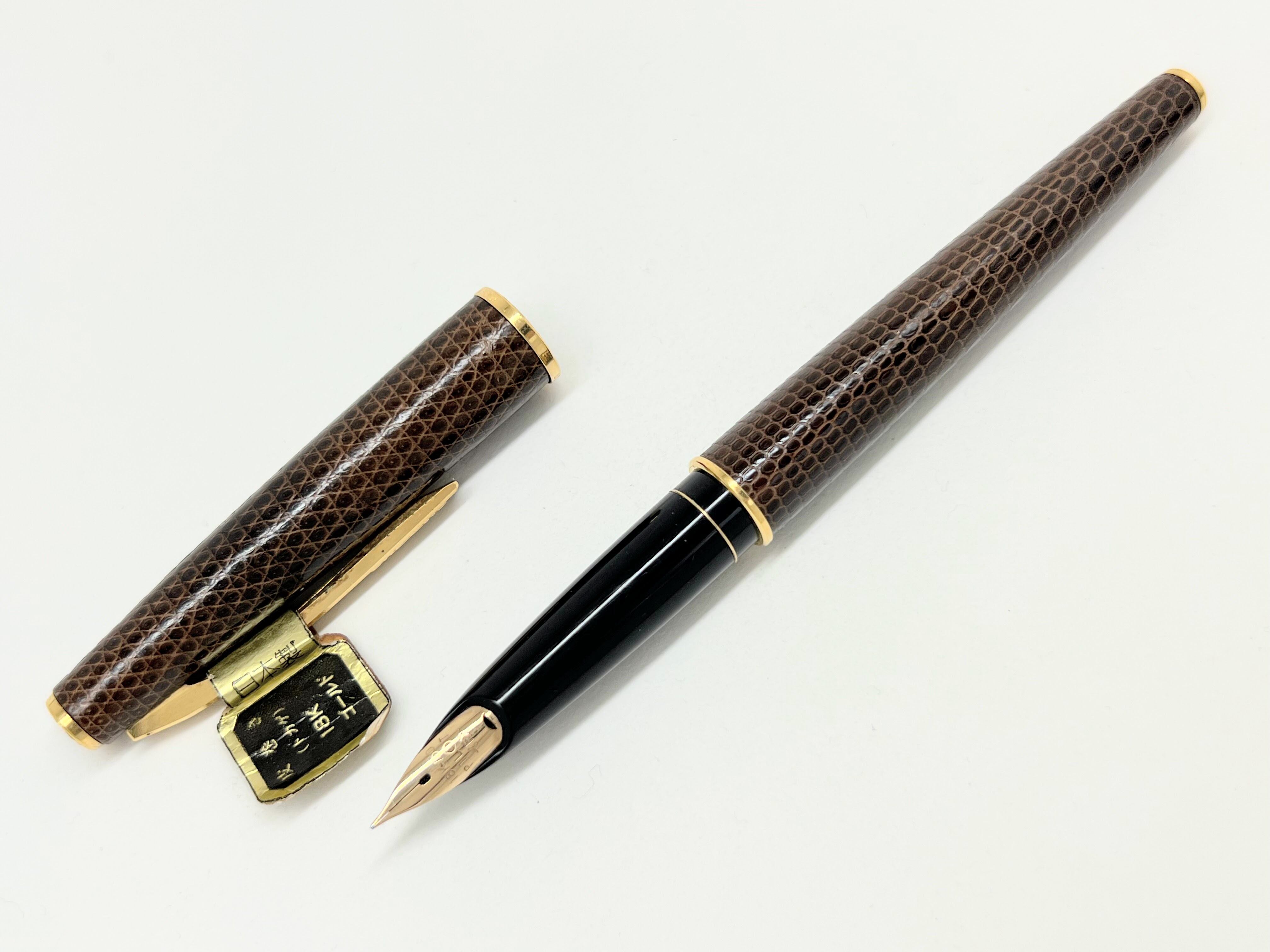 パイロット 18K 18金 万年筆 ロング レディ 細字 F ヘアライン 廃盤 パイロット 18K 18金 万年筆 ロング レディ 細字 F ヘアライン 廃盤