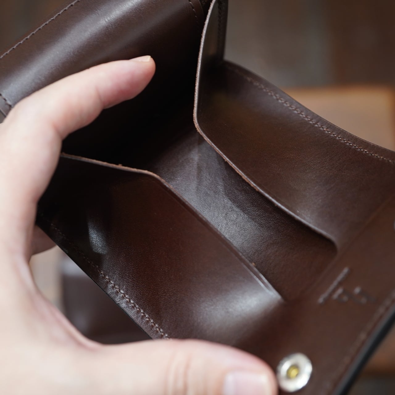 acca bottega Falce ギャルソンミニ財布 サドルプルアップ ダーク